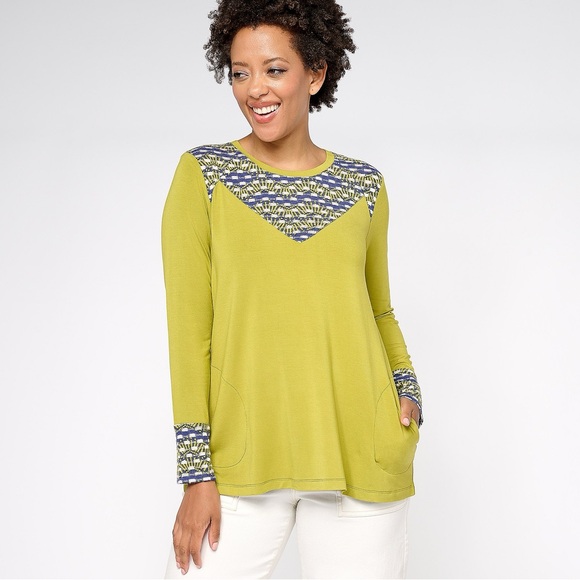 LOGO by Lori Goldstein Lime Green Blouse with Patterned Accents - Picture 1 of 10